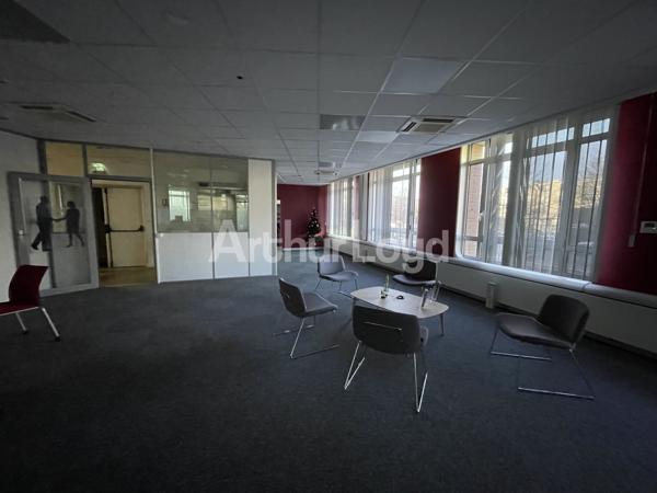 Bureaux à vendre centre ville de Douai parking public gratuit proche