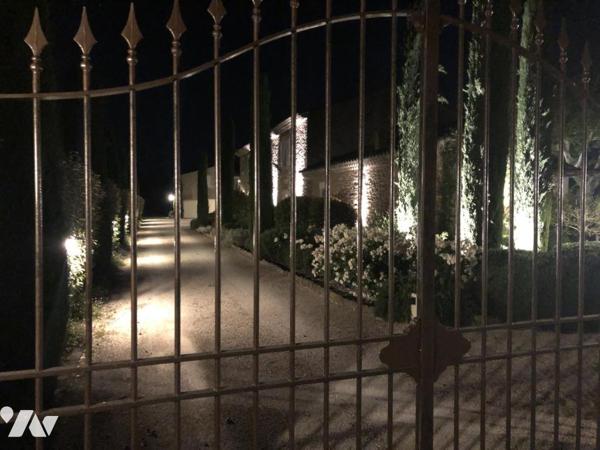 Mas de prestige entièrement rénové – CHEVAL-BLANC, versant sud du Luberon