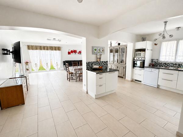 MESCHERS, belle villa de type 5 Meschers sur gironde MESCHERS, belle villa de type 5 Meschers sur gironde