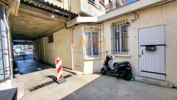 Vente Lot constitué d'un local commercial et d'un appartement T1