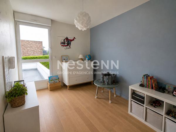 Nestenn Igny - Maison d'architecte Verrières-le-Buisson - 185 m² - Vue dégagée exceptionnelle - 2 suites parentales - Garage double - Terrain 827 m² - Quartier des Justices