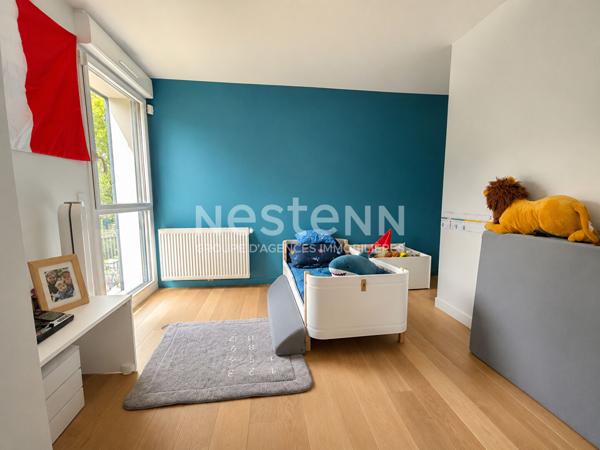 Nestenn Igny - Maison d'architecte Verrières-le-Buisson - 185 m² - Vue dégagée exceptionnelle - 2 suites parentales - Garage double - Terrain 827 m² - Quartier des Justices