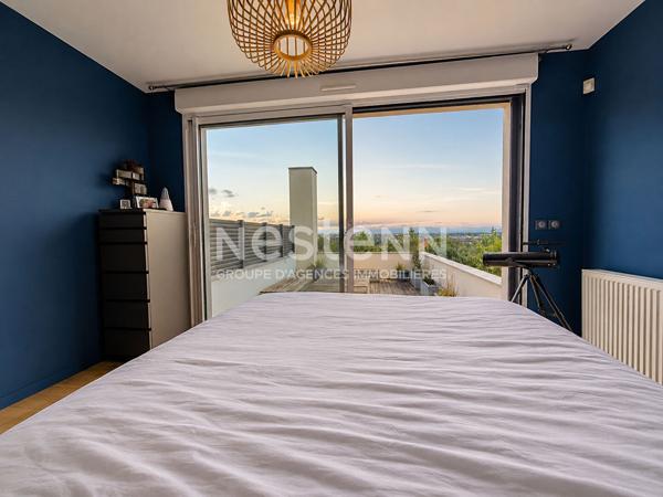 Nestenn Igny - Maison d'architecte Verrières-le-Buisson - 185 m² - Vue dégagée exceptionnelle - 2 suites parentales - Garage double - Terrain 827 m² - Quartier des Justices