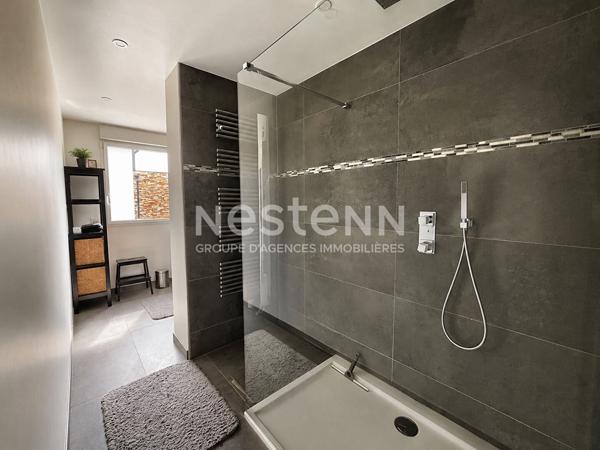 Nestenn Igny - Maison d'architecte Verrières-le-Buisson - 185 m² - Vue dégagée exceptionnelle - 2 suites parentales - Garage double - Terrain 827 m² - Quartier des Justices