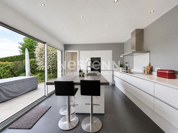 Nestenn Igny - Maison d'architecte Verrières-le-Buisson - 185 m² - Vue dégagée exceptionnelle - 2 suites parentales - Garage double - Terrain 827 m² - Quartier des Justices