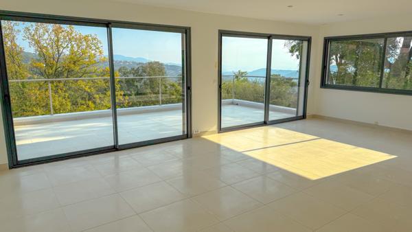 Adrets-de-l'Estérel (83600) Villa contemporaine - Les Adrets de l'estérel