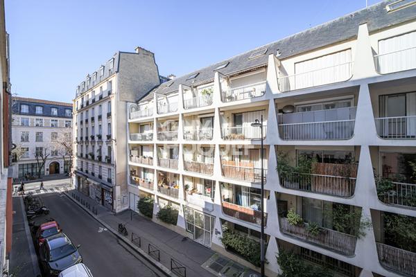Appartement Paris 1 pièce(s) 18.60 m2