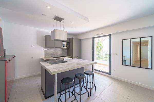 Appartement 4 pièces - 100 m² Bien prestige