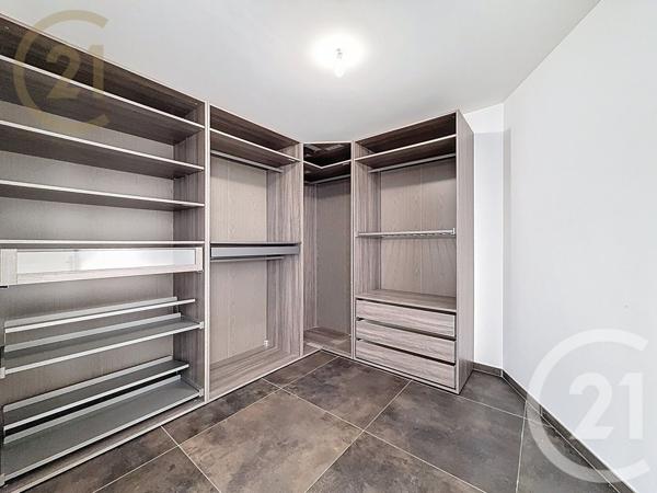 Maison à vendre  7 pièces - 197,16 m2 FABREGUES - 34