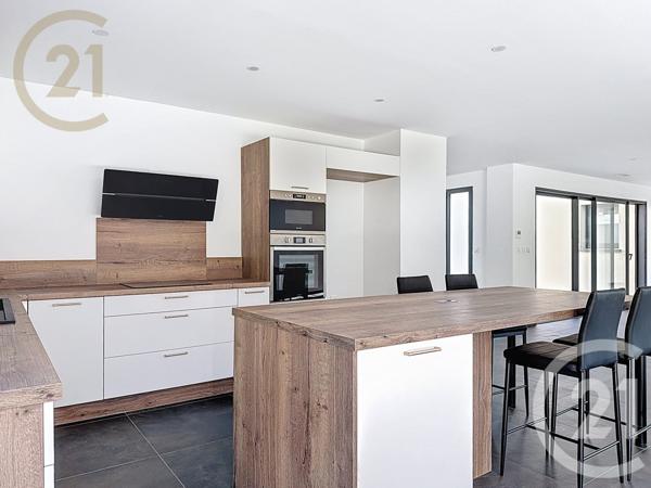 Maison à vendre  7 pièces - 197,16 m2 FABREGUES - 34