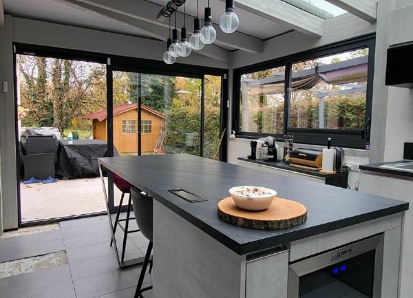 Maison à louer    5 pièces • 117,66 m2 Échenevex