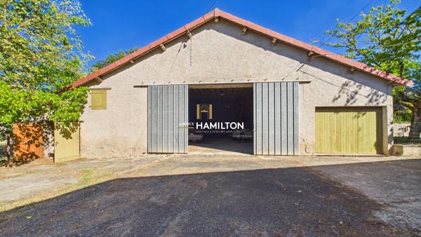 MAISON T6 AVEC HANGARS ET PLUSIEURS DÉPENDANCES Cordes sur ciel