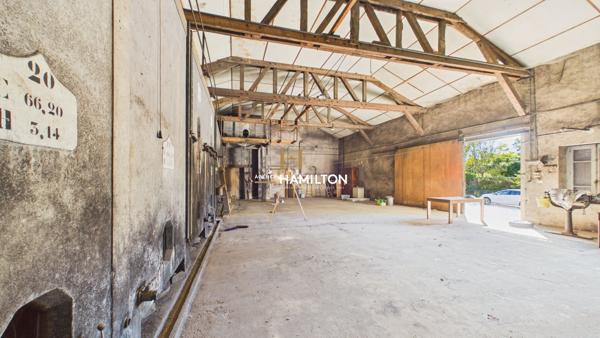 MAISON T6 AVEC HANGARS ET PLUSIEURS DÉPENDANCES Cordes sur ciel