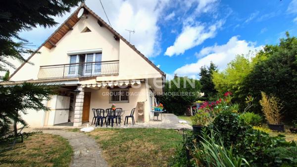 Nestenn Igny - Maison Familiale 170 m² de 8 Pièces, Secteur très recherché proche place de la Ferme, 5 chambres, double séjour avec accès direct terrasse et jardin, Lumineux, Calme, Proche des Commerces/Transports et Ecoles ( plateau Saclay)