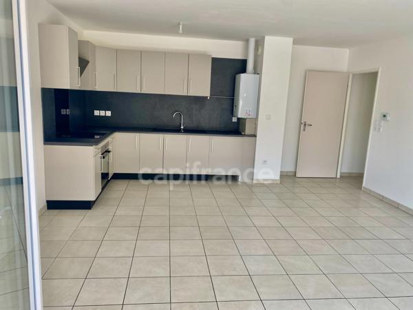 APPARTEMENT T3 de 63 m² – TRES LUMINEUX DANS UNE RESIDENCE SECURISEE A SAINT AUBIN DE MEDOC (33)