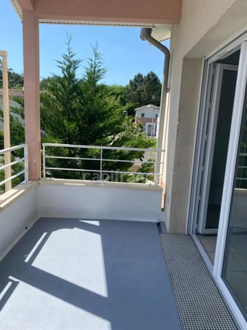 APPARTEMENT T3 de 63 m² – TRES LUMINEUX DANS UNE RESIDENCE SECURISEE A SAINT AUBIN DE MEDOC (33)