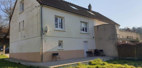 Location - Maison Conflans-sur-Anille 72120 118 m 2 518 m 2