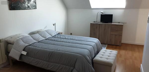 Location - Maison Conflans-sur-Anille 72120 118 m 2 518 m 2