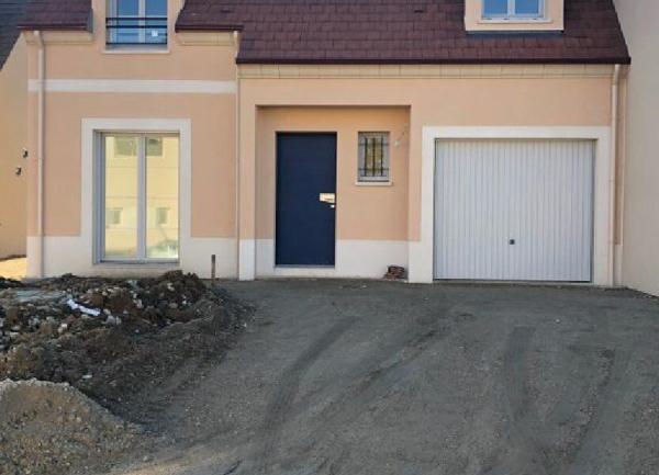 Maison à louer    4 pièces • 81,91 m2 Chambry