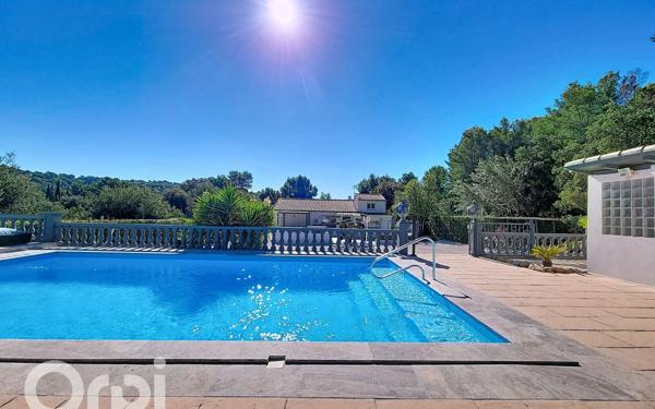 Maison à vendre    5 pièces •  Évenos