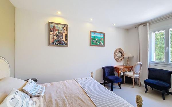 Maison à vendre    5 pièces •  Évenos