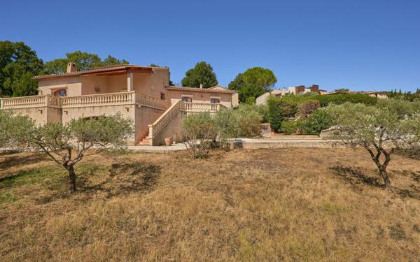 Maison à vendre    5 pièces • 155 m2 Manosque