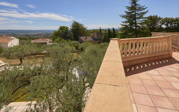 Maison à vendre    5 pièces • 155 m2 Manosque