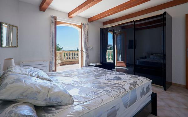 Maison à vendre    5 pièces • 155 m2 Manosque