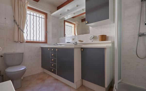 Maison à vendre    5 pièces • 155 m2 Manosque