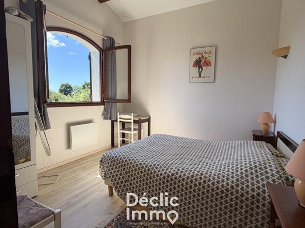 Vente maison Ares, 246m² 7 pièces 645 000€ avec piscine