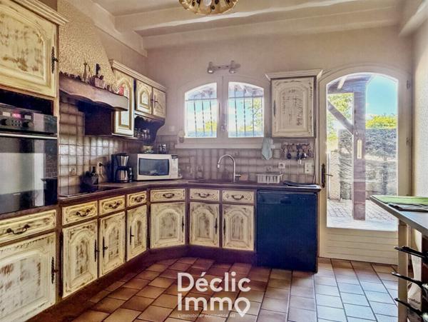 Vente maison Ares, 246m² 7 pièces 645 000€ avec piscine