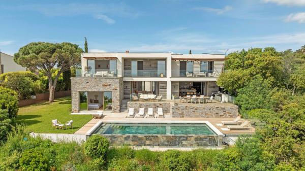 Vente Villa de luxe Les Issambres 7 Pièces 320 m²