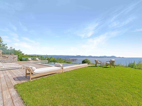 Vente Villa de luxe Les Issambres 7 Pièces 320 m²