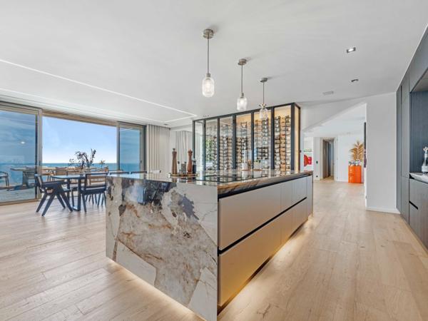 Vente Villa de luxe Les Issambres 7 Pièces 320 m²