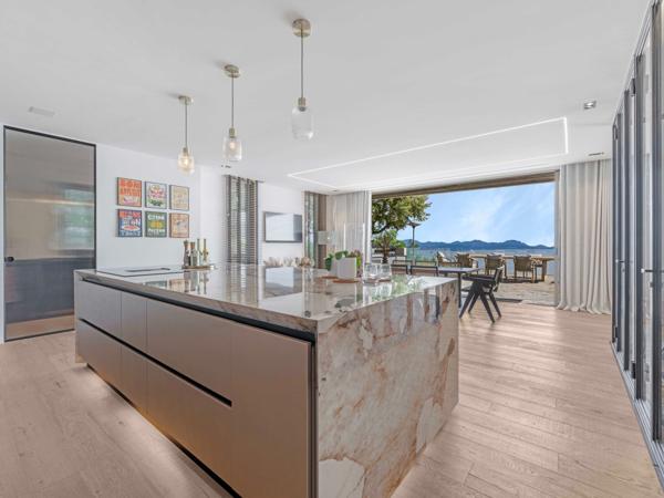 Vente Villa de luxe Les Issambres 7 Pièces 320 m²