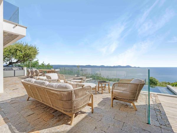 Vente Villa de luxe Les Issambres 7 Pièces 320 m²