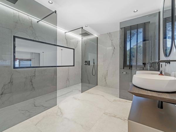 Vente Villa de luxe Les Issambres 7 Pièces 320 m²