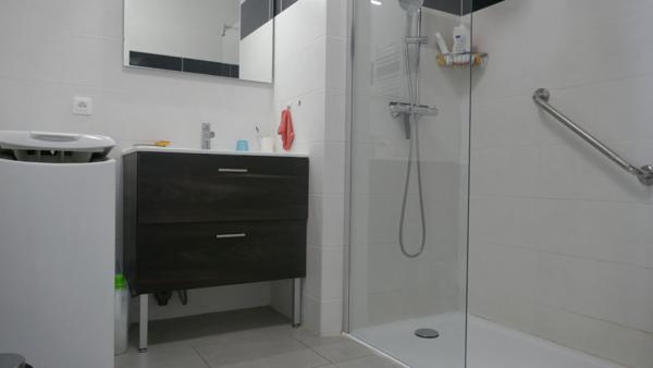 FAVERGES. APPARTEMENT 3 PIECES EN REZ DE JARDIN AVEC GARAGE