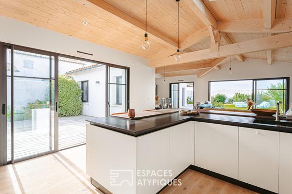 Maison contemporaine soignée aux accents scandinaves