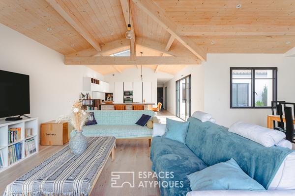 Maison contemporaine soignée aux accents scandinaves