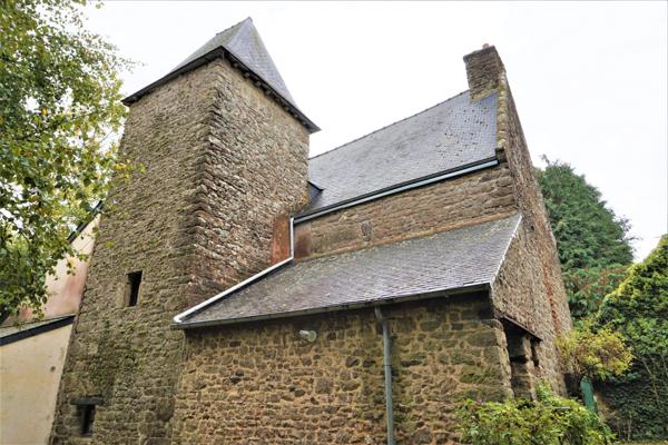 JOLI MANOIR EN CENTRE VILLE