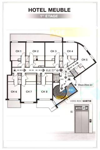 Étage complet d'un immeuble Nice 8 studios avec balcons ou terrasses, total 150 m2