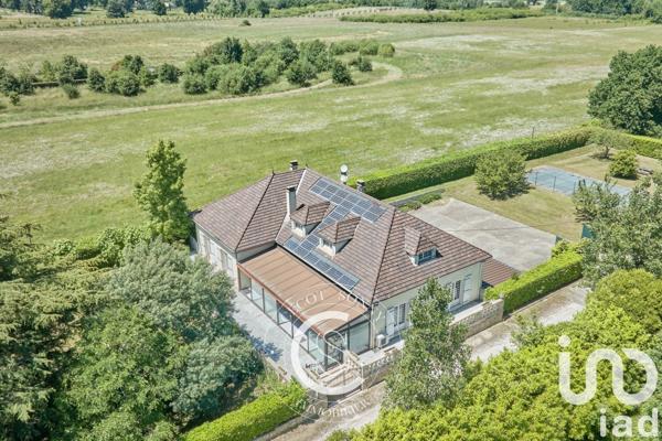 Maison traditionnelle 8 pièces de 277 m² à Brax (47310)