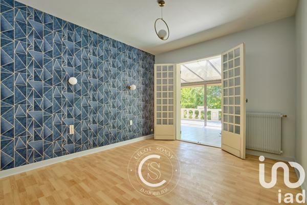 Maison traditionnelle 8 pièces de 277 m² à Brax (47310)