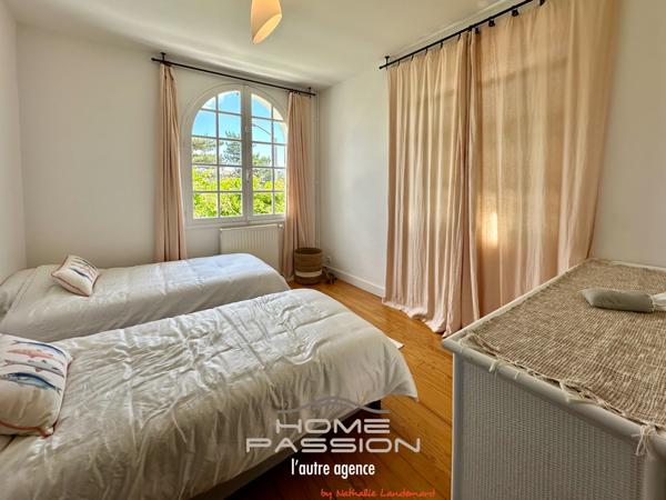 Maison
                                                                                                                                                                                                                                                                                                                        5 pièce(s)                                                                                                                                                                                                          3 chambre(s)                                                                                                                                                                                                          100  m²