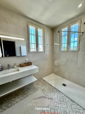 Maison
                                                                                                                                                                                                                                                                                                                        5 pièce(s)                                                                                                                                                                                                          3 chambre(s)                                                                                                                                                                                                          100  m²
