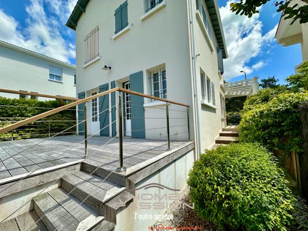 Maison
                                                                                                                                                                                                                                                                                                                        5 pièce(s)                                                                                                                                                                                                          3 chambre(s)                                                                                                                                                                                                          100  m²