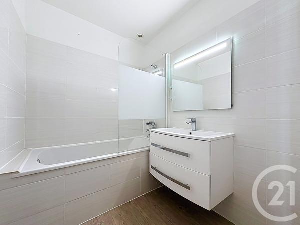 Appartement F3 à vendre  3 pièces - 77,56 m 2   PERIGUEUX  - 24
