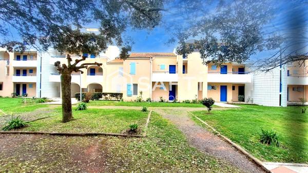 À 150 MÈTRES DE L’OCÉAN – CHARMANT T2 MEUBLÉ AVEC BALCON PLEIN SUD – LES SABLES-D’OLONNE