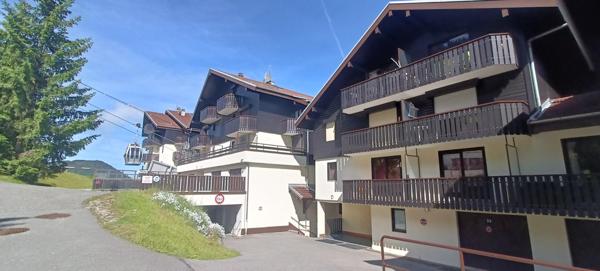 Bel Appartement au Cœur de la station de Thollon-les-Mémises – Balcon Plein Sud, à deux pas de la Télécabine